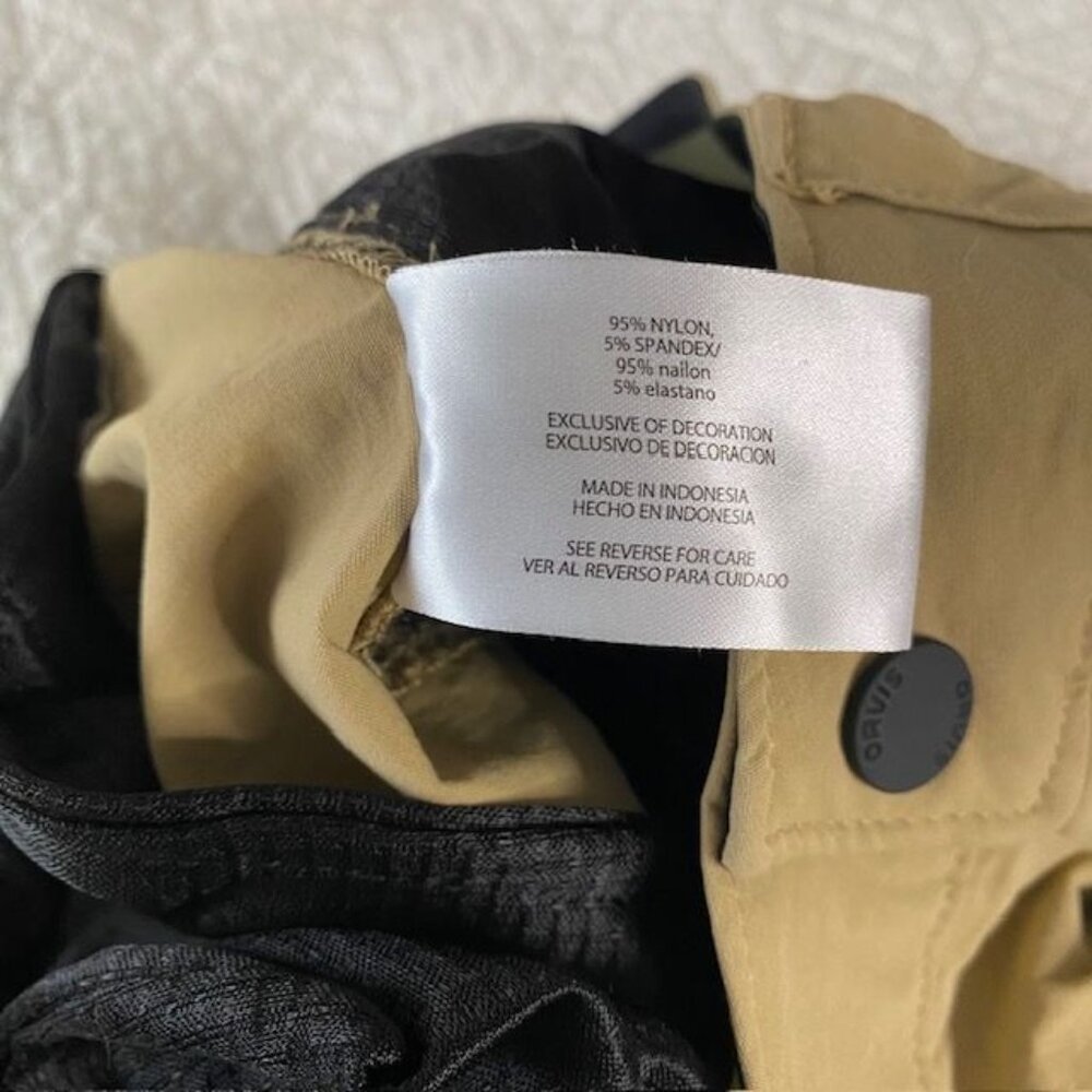 Khaki Cargo Shorts Orvis Men’s sz 32 Tech Zip Pockets Utility Workwear Gorpcore - Picture 8 of 8